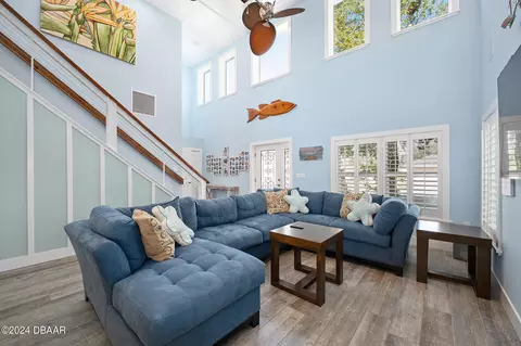130 Hernandez Ave, Ormond Beach, FL 32174 photo 4