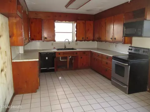 61 Division Ave, Ormond Beach, FL 32174 photo 8