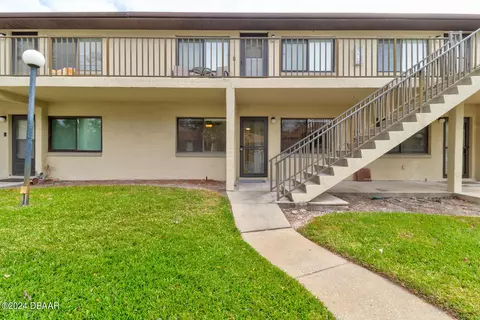 1601 Big Tree Rd #103, Daytona Beach, FL 32119
