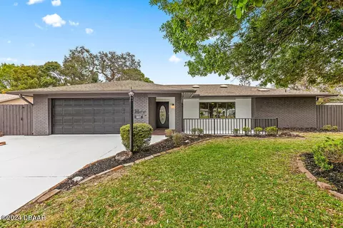 1087 Kingswood Way, Port Orange, FL 32129