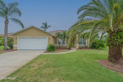 1913 Mofid Ln, Port Orange, FL 32128