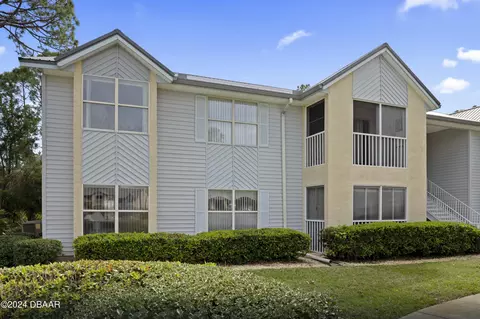 101 Bent Tree Dr #17, Daytona Beach, FL 32114