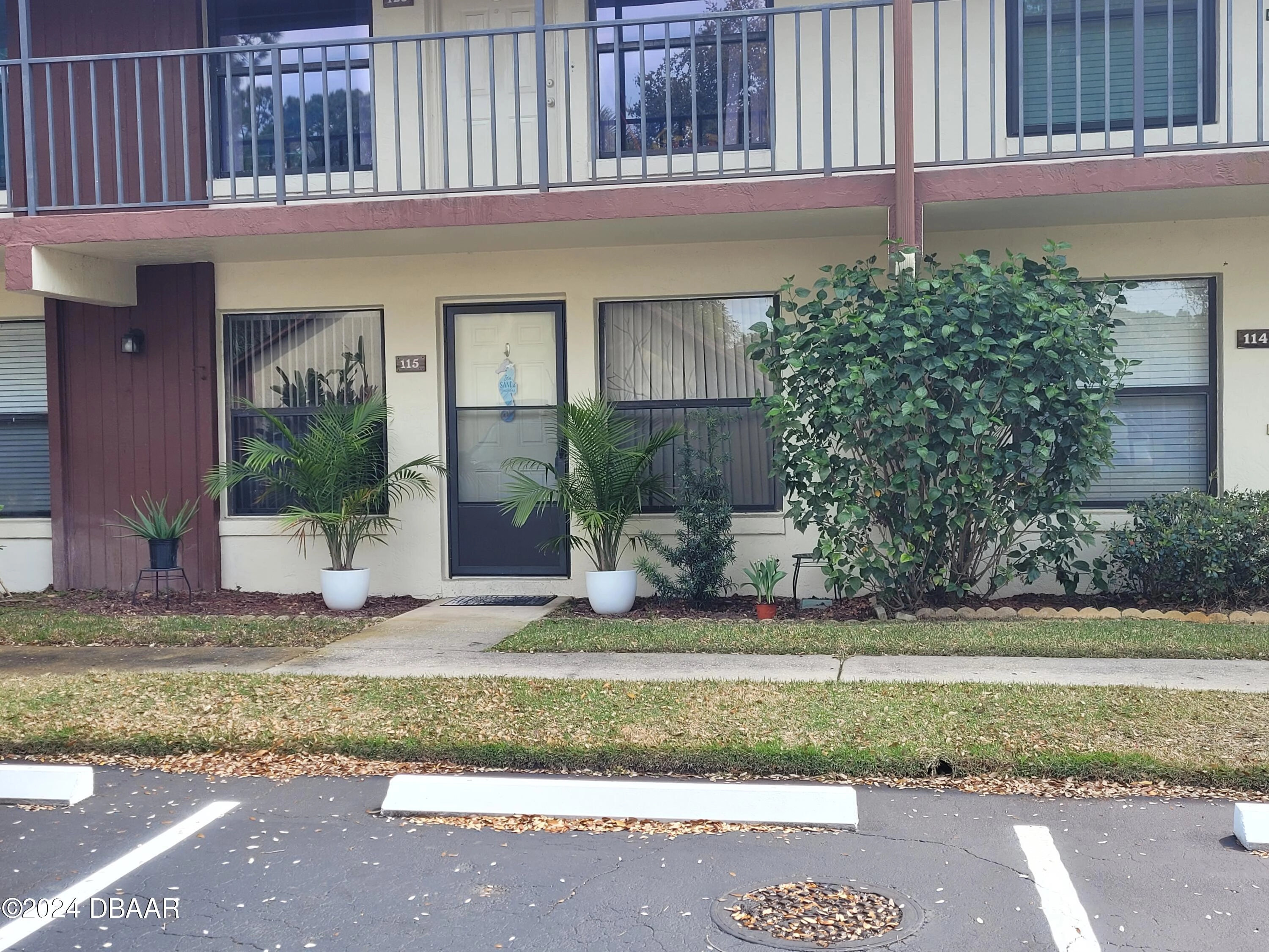 112 Lacosta Ln Unit 115