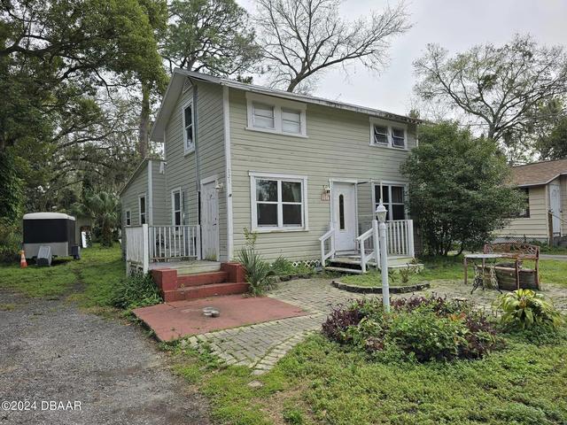 121 12th St, Holly Hill, FL 32117