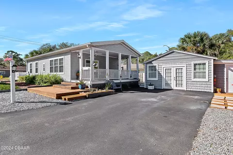 213 Connecticut Ave, Flagler Beach, FL 32136