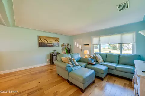 102 Seville St, Ormond Beach, FL 32174 photo 4
