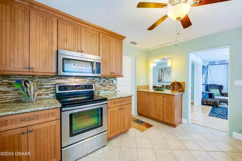 102 Seville St, Ormond Beach, FL 32174 photo 2