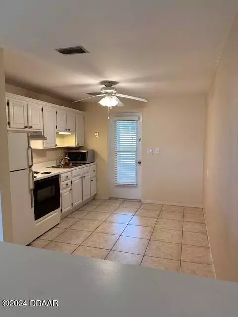 25 Ocean Shore Dr, Ormond Beach, FL 32176 photo 4
