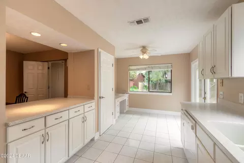 24 Baymeadow Ct, Ormond Beach, FL 32174 photo 10