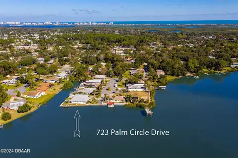723 Palm Cir Dr, Port Orange, FL 32127