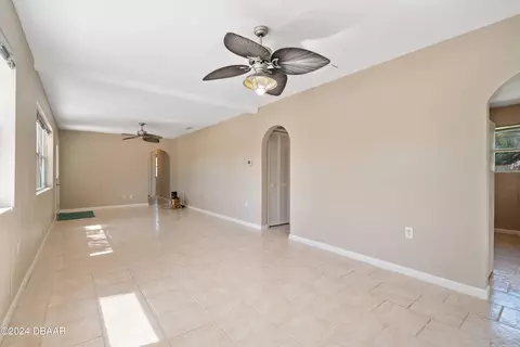 27 Byron Ellinor Dr, Ormond Beach, FL 32176 photo 12