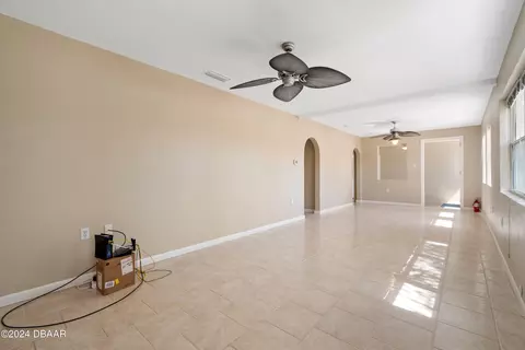 27 Byron Ellinor Dr, Ormond Beach, FL 32176 photo 10