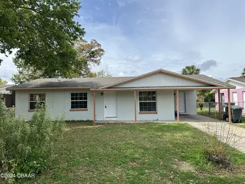 916 Lockhart St, Daytona Beach, FL 32114