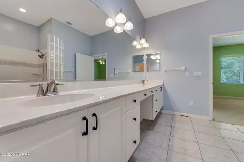 Bath - 4117 Salina Ln, Ormond Beach, FL 32174 photo 3 of 6