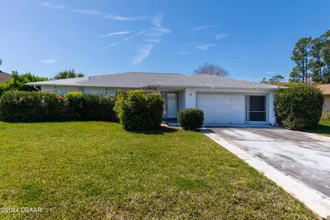 49 Webster Ln, Palm Coast, FL 32164
