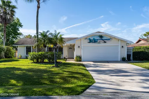 310 Wildwood Dr, Edgewater, FL 32132