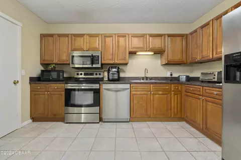 1896 SE Clatter Bridge Rd, Ocala, FL 34471 photo 9
