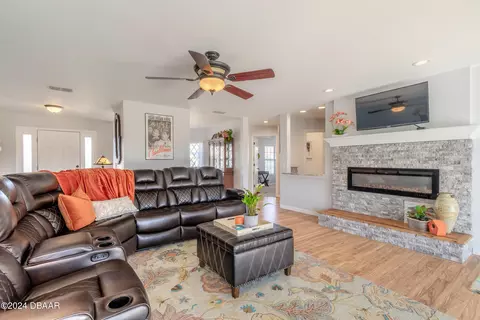 14 Julie Dr, Ormond Beach, FL 32176 photo 14