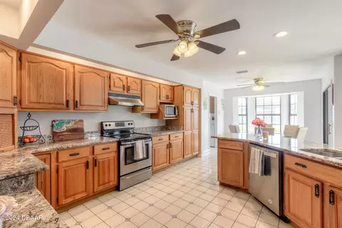14 Julie Dr, Ormond Beach, FL 32176 photo 7