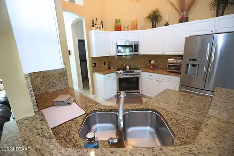 30 Blockhouse Ct, Ormond Beach, FL 32174 photo 8