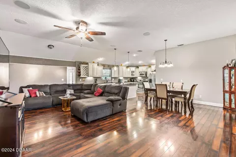 20 Spring Meadows Dr, Ormond Beach, FL 32174 photo 2
