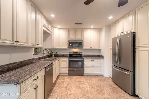 133 Flamingo Rd, Edgewater, FL 32141 photo 23