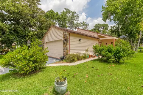 104 White Heron Dr, Daytona Beach, FL 32119