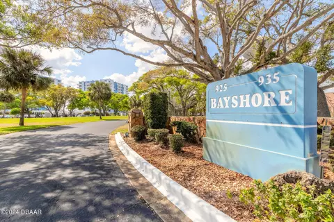 935 N Halifax Ave #102, Daytona Beach, FL 32118