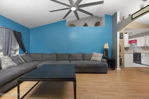 3014 Unity Tree Dr, Edgewater, FL 32141 photo 4
