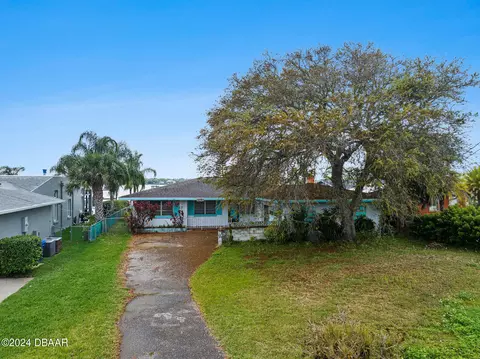 1150 John Anderson Dr, Ormond Beach, FL 32176