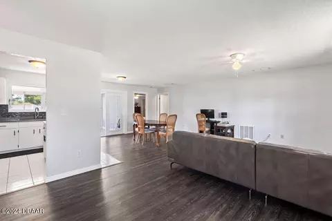 460 Sauls St, Ormond Beach, FL 32174 photo 2
