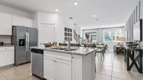 508 Redbud Rd, Palm Coast, FL 32137