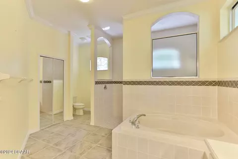Bath - 1446 Dolph Cir, Ormond Beach, FL 32174 photo 3 of 6