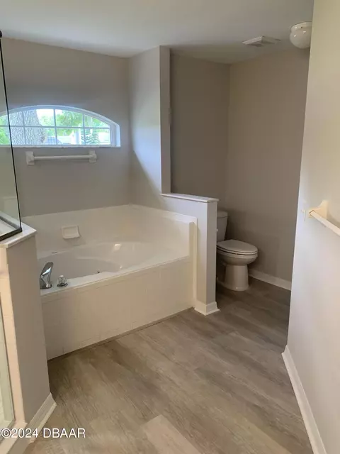 Bath - 1828 Pine Tree Dr, Edgewater, FL 32132 photo 2 of 2