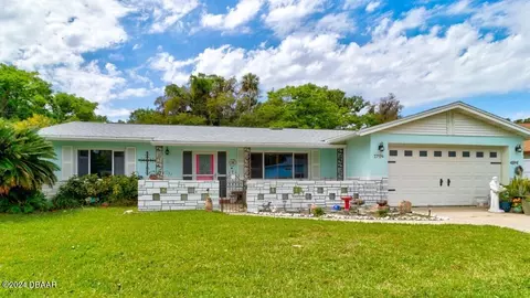 2904 Lantern Dr, South Daytona, FL 32119