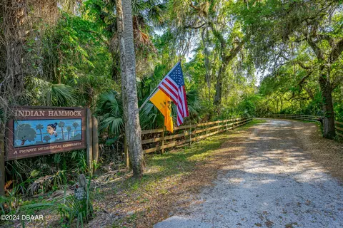 908 Indian Hammock Dr, Osteen, FL 32764