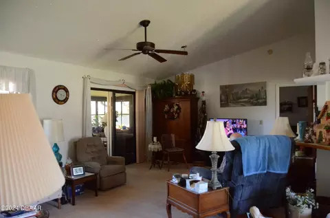 523 Sparrow Dr, Edgewater, FL 32141 photo 5