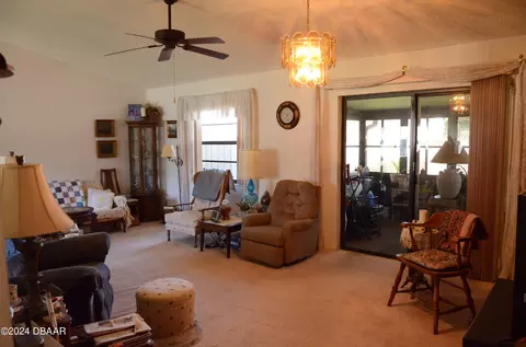 523 Sparrow Dr, Edgewater, FL 32141 photo 8