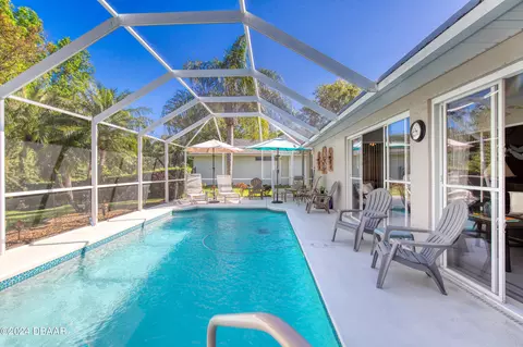4 Wayland Cir, Ormond Beach, FL 32174 photo 3
