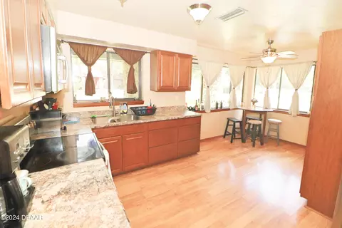 49 Wicksfield Ct, Ormond Beach, FL 32174 photo 7