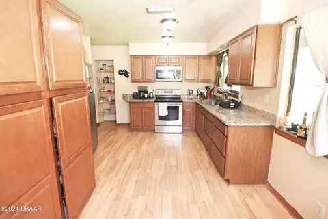 49 Wicksfield Ct, Ormond Beach, FL 32174 photo 8