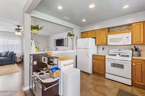 1320 Golf Ave, Ormond Beach, FL 32174 photo 8