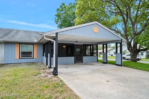 29 Woodlands Blvd, Ormond Beach, FL 32174