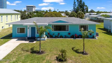 2721 S Peninsula Dr, Daytona Beach, FL 32118
