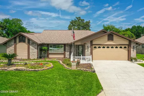 52 Kingsley Cir, Ormond Beach, FL 32174 photo 2