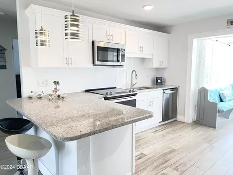 3 Tropical Dr, Ormond Beach, FL 32176 photo 4