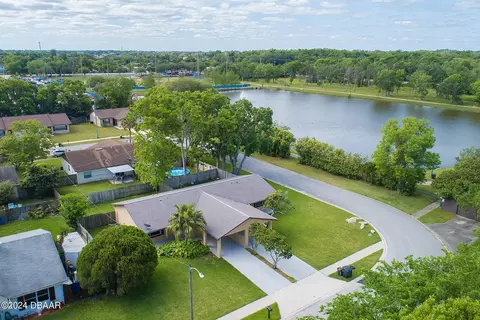 941-943 Aspen Dr, South Daytona, FL 32119
