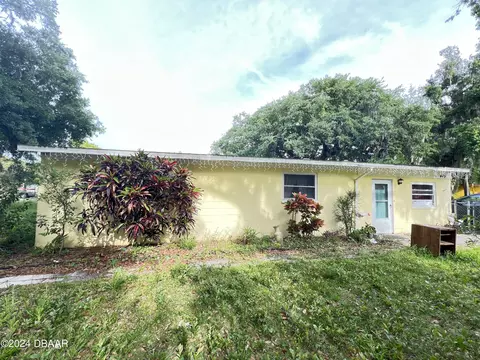 445 Center Ave, Holly Hill, FL 32117
