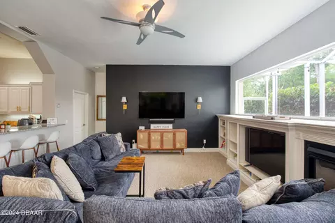 Living - 115 Squirrel Ln, Ormond Beach, FL 32174 photo 6 of 6