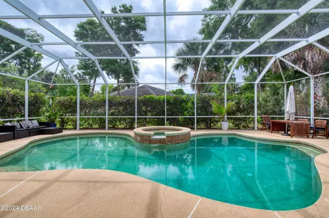Exterior - 115 Squirrel Ln, Ormond Beach, FL 32174 photo 6 of 18